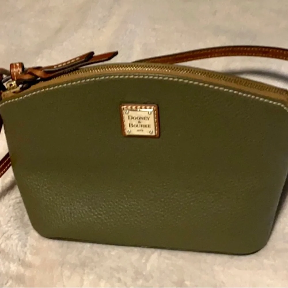Authentic Dooney and Bourke Crossbody purse - Picture 1 of 3
